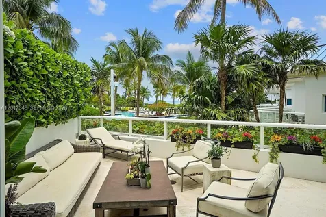 50 S Pointe Drive Miami Beach FL 33139