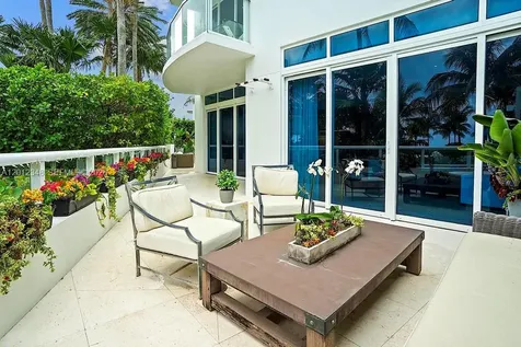 50 S Pointe Drive Miami Beach FL 33139