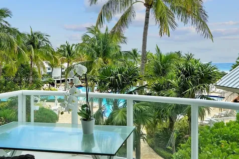 50 S Pointe Drive Miami Beach FL 33139