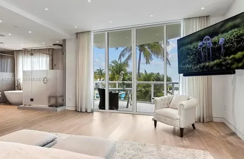 50 S Pointe Drive Miami Beach FL 33139