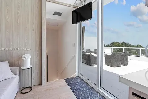 50 S Pointe Drive Miami Beach FL 33139