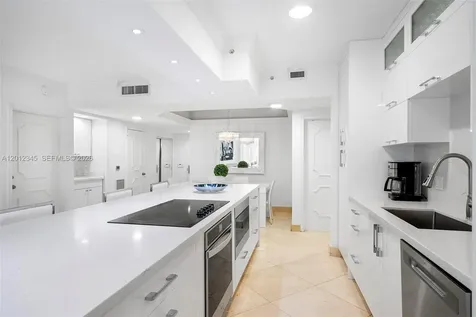 4775 Collins Avenue Miami Beach FL 33140