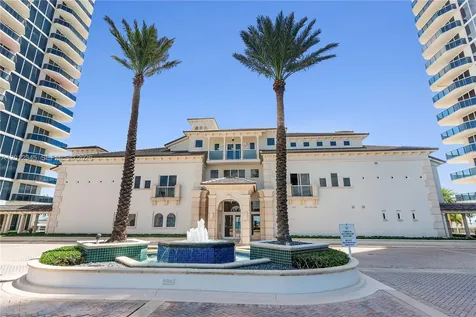4775 Collins Avenue Miami Beach FL 33140