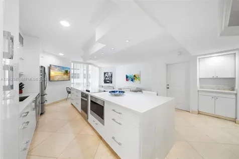 4775 Collins Avenue Miami Beach FL 33140