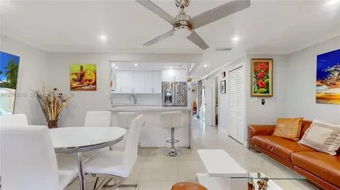 3859 SW 99th Avenue Miami FL 33165