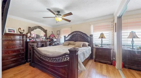 3859 SW 99th Avenue Miami FL 33165