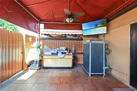 3859 SW 99th Avenue Miami FL 33165