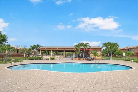 3859 SW 99th Avenue Miami FL 33165