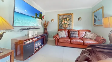 3859 SW 99th Avenue Miami FL 33165