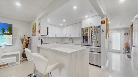 3859 SW 99th Avenue Miami FL 33165