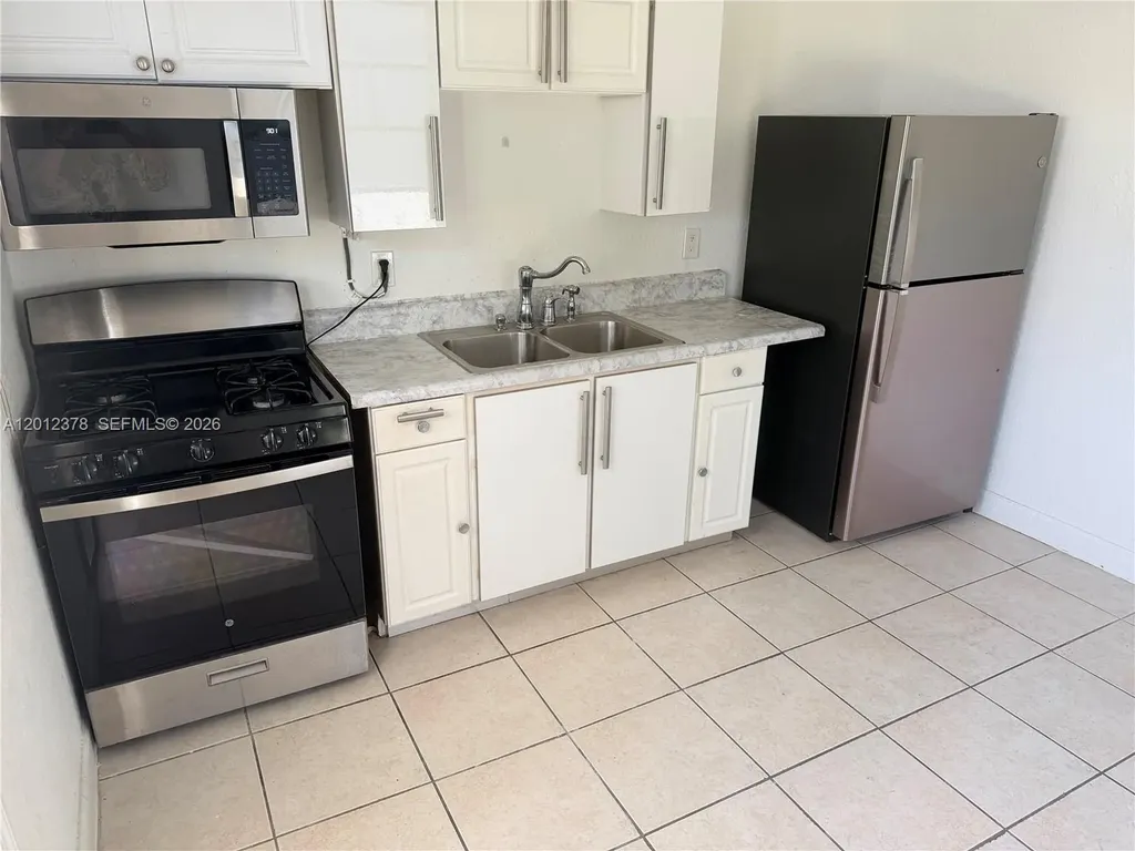 3620 NW 19th Street Miami FL 33125