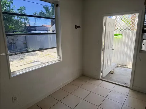 3620 NW 19th Street Miami FL 33125
