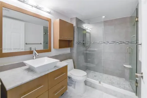1688 West Avenue Miami Beach FL 33139