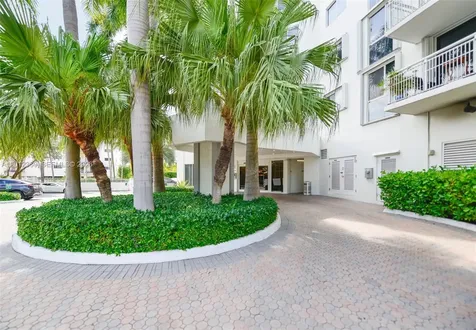 1688 West Avenue Miami Beach FL 33139