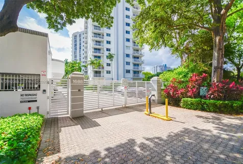 1688 West Avenue Miami Beach FL 33139