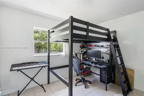 7811 SW 9th Street North Lauderdale FL 33068