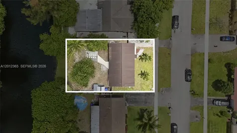 7811 SW 9th Street North Lauderdale FL 33068