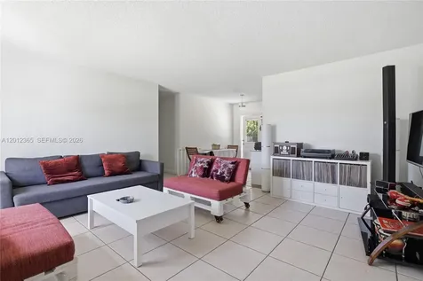 7811 SW 9th Street North Lauderdale FL 33068