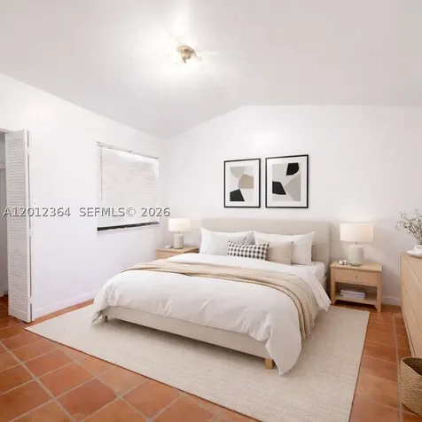 1045 NW 126th Place Miami FL 33182