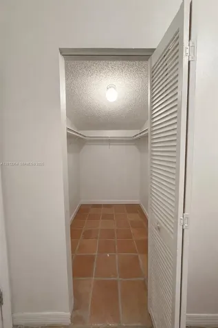 1045 NW 126th Place Miami FL 33182