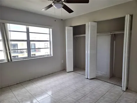 4670 W 13th Lane Hialeah FL 33012