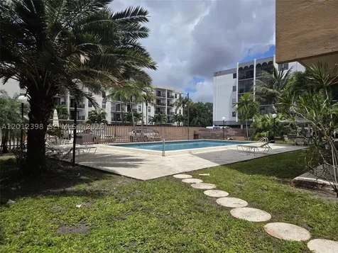 4670 W 13th Lane Hialeah FL 33012