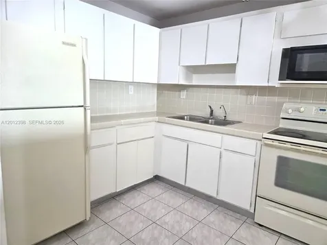 4670 W 13th Lane Hialeah FL 33012