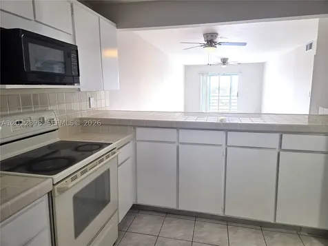 4670 W 13th Lane Hialeah FL 33012