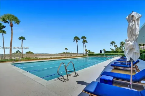105 Reef Lane Key Biscayne FL 33149