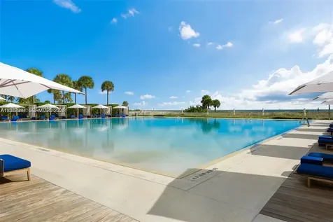 105 Reef Lane Key Biscayne FL 33149