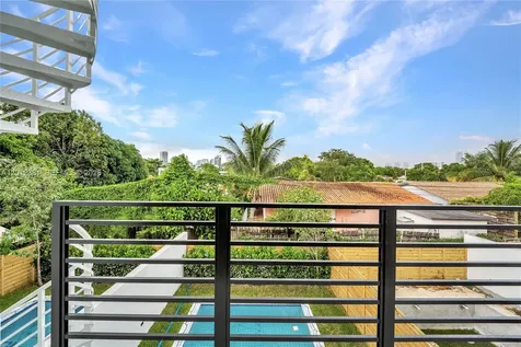 1235 SW 13th Avenue Miami FL 33135