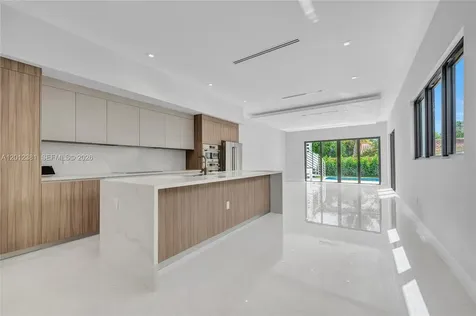 1235 SW 13th Avenue Miami FL 33135