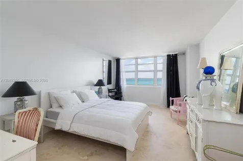 6917 Collins Avenue Miami Beach FL 33141