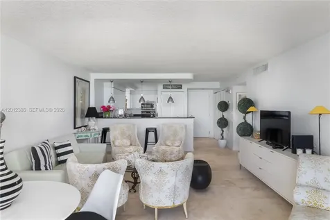6917 Collins Avenue Miami Beach FL 33141
