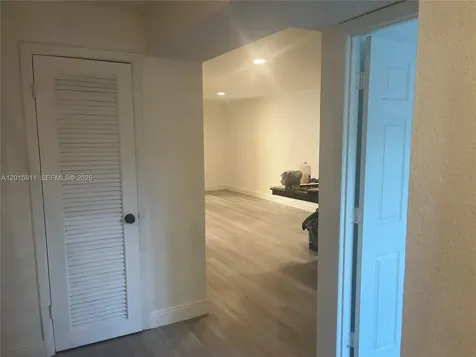 5952 NW 25th Place Sunrise FL 33313