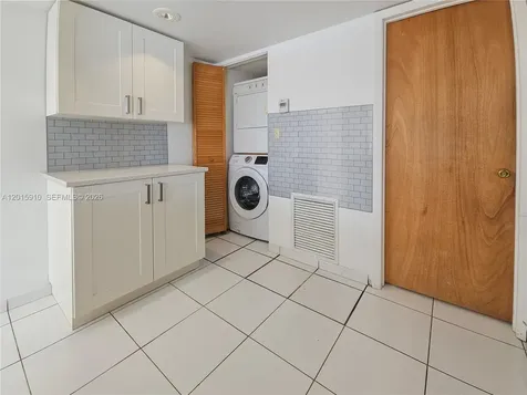 1341 SW 124th Court Miami FL 33184