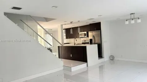 8195 NW 8th Manor Plantation FL 33324