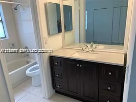 895 Twin Lakes Drive Coral Springs FL 33071