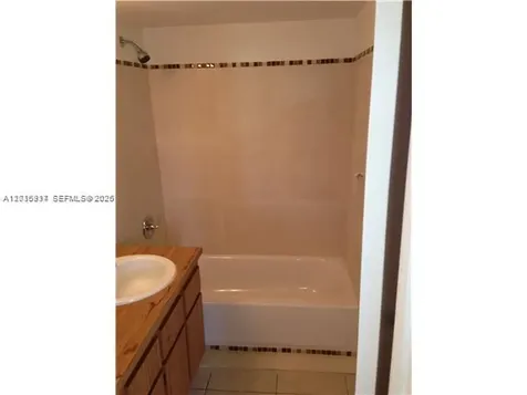 895 Twin Lakes Drive Coral Springs FL 33071