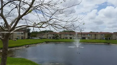 895 Twin Lakes Drive Coral Springs FL 33071