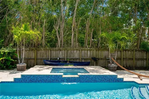 2890 NE 4th Street Homestead FL 33033