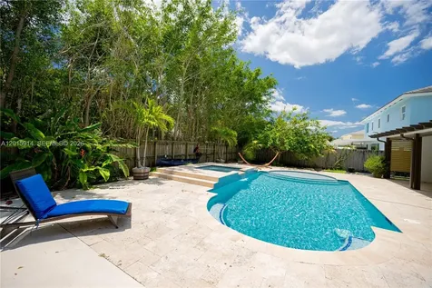 2890 NE 4th Street Homestead FL 33033