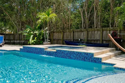 2890 NE 4th Street Homestead FL 33033