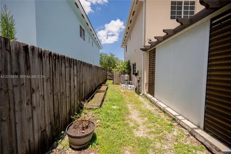 2890 NE 4th Street Homestead FL 33033