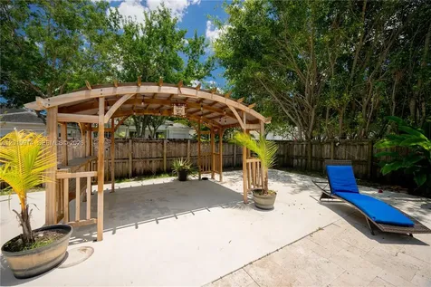 2890 NE 4th Street Homestead FL 33033