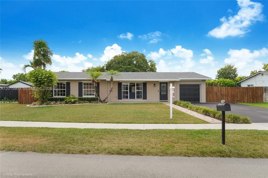 10460 SW 123rd Court Miami FL 33186