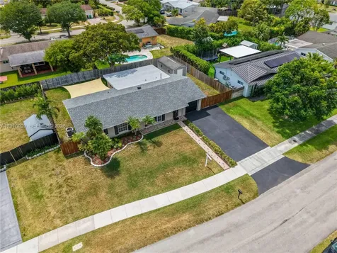 10460 SW 123rd Court Miami FL 33186