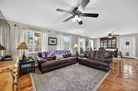10460 SW 123rd Court Miami FL 33186