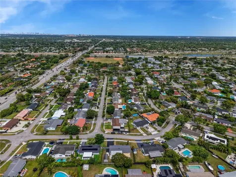 10460 SW 123rd Court Miami FL 33186
