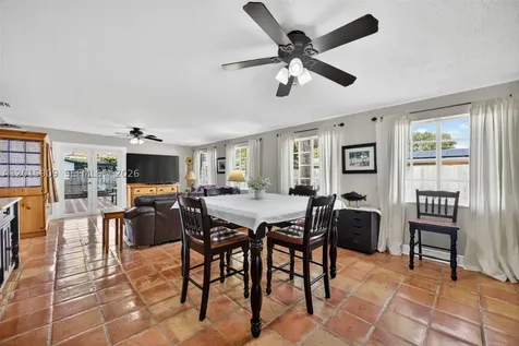 10460 SW 123rd Court Miami FL 33186